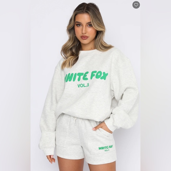 White Fox Boutique Tops - NWT White Fox Offstage Glacier Grey Sweater